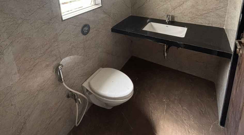 Superb-maa-bathroom-image-1